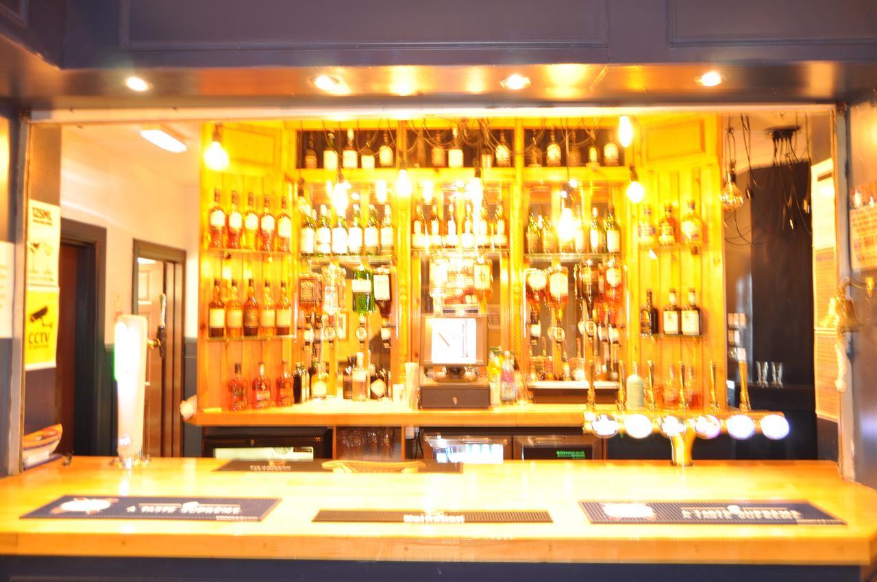No. 1 Charlotte Street Hotel Порт Елън Екстериор снимка